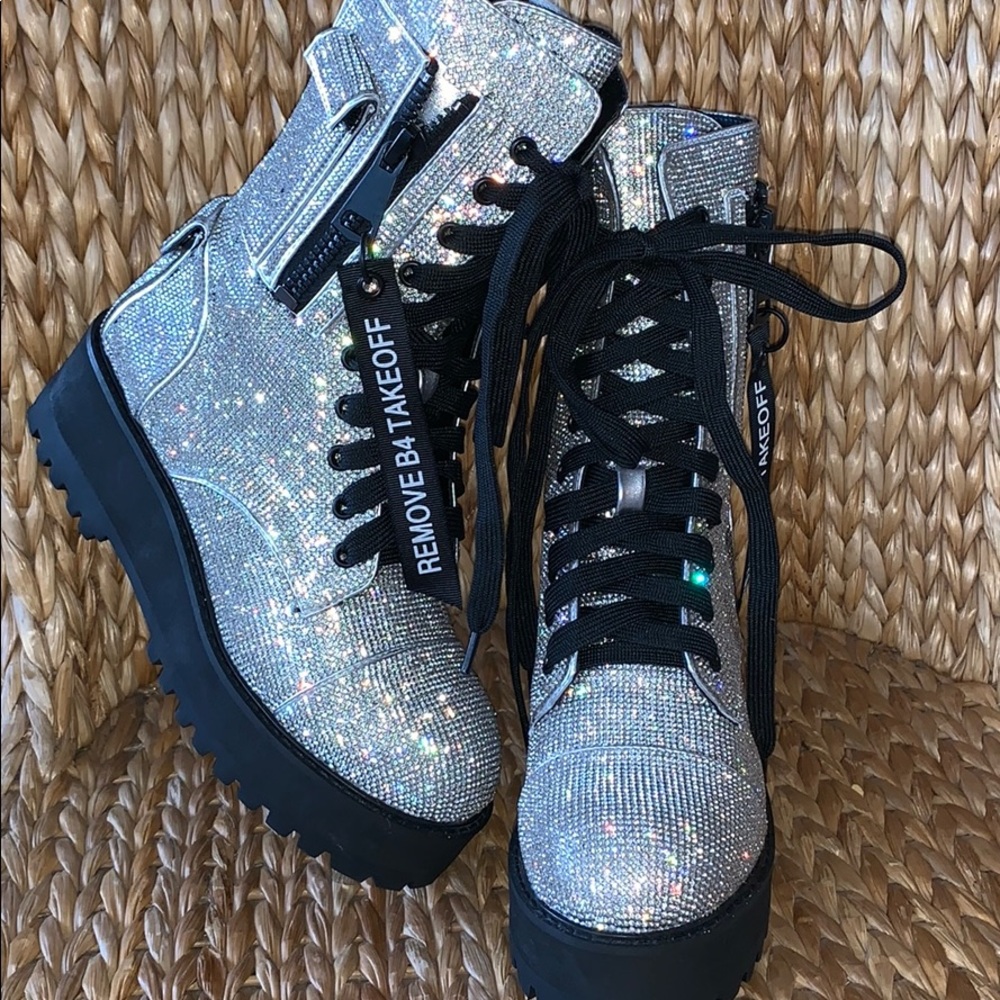 ✨Dolls Kill✨Poster GRL Billionaire Bling Boots - Picture 7 of 8